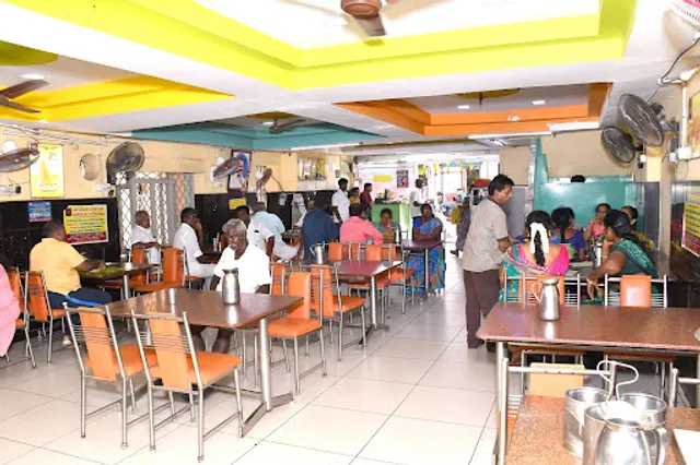 Hotel Birunthavan Tuty