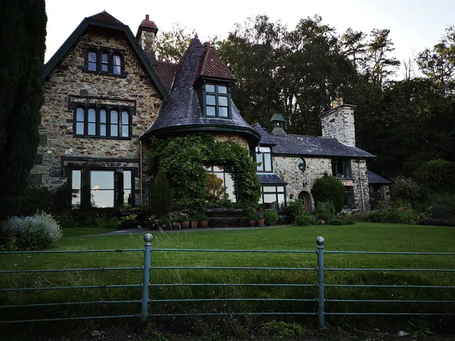 Pensychnant Conservation Centre