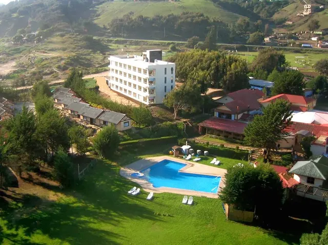 Mantagua Village Hotel & Cabañas