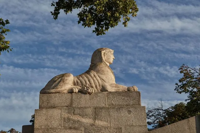 Fuente de las Esfinges
