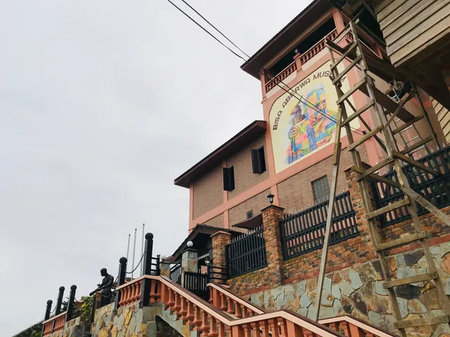 Bisa Aberwa Museum