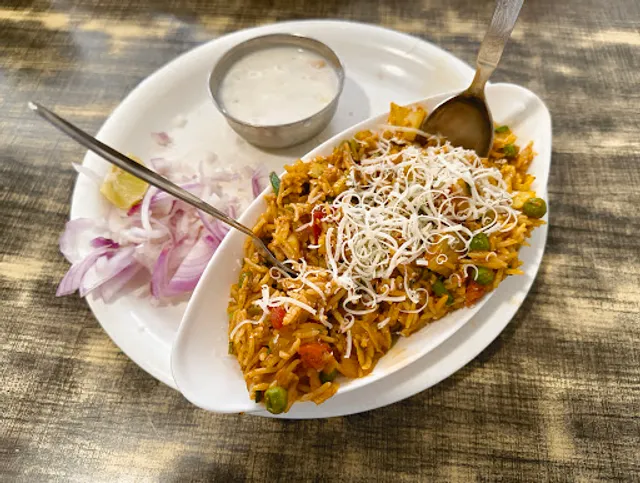 Nylon Pav Bhaji™ - Best Pavbhaji in Vadodara | South Indian | Chinese | Pulav & Biryani