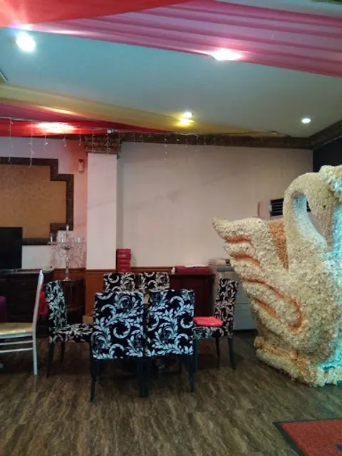 Double Happiness International Restaurant