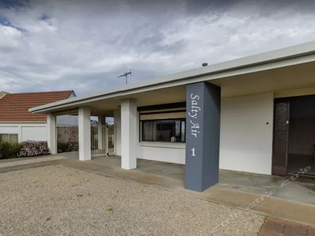 Salty Air Apartment 1