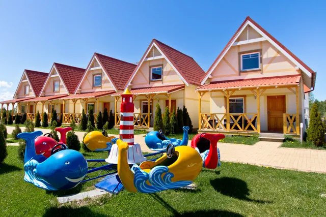 Domki Słoneczna Kajuta - Domki letniskowe Dębki