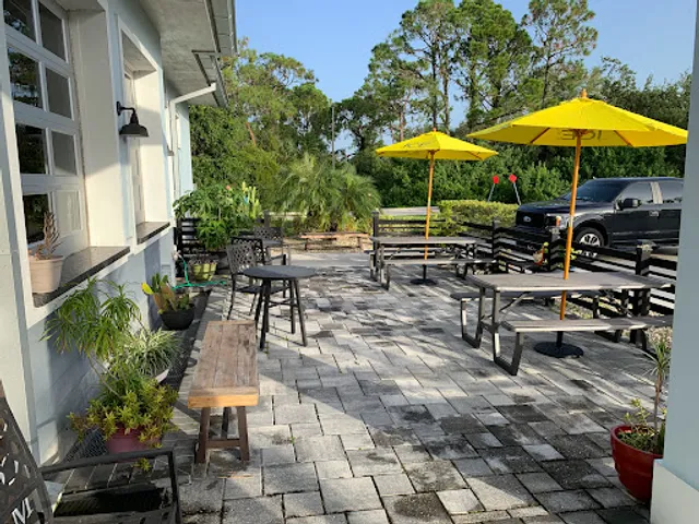 Skinny Dogz Brunchery