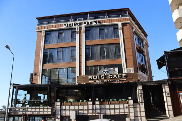 BOİS CAFE & OTEL HOOKAH LOUNGE