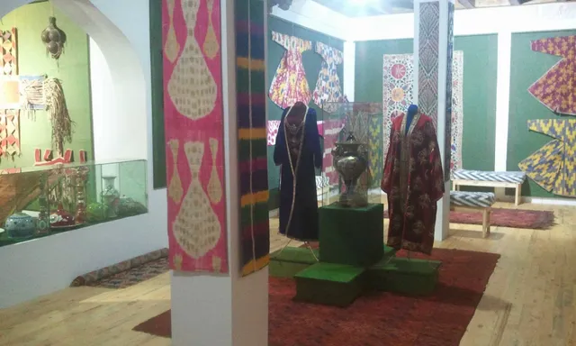 Akbar House Collection