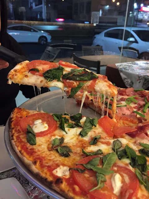 Napoli Pizza & Pasta Cumbres