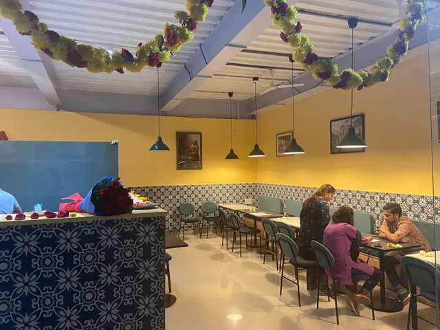 Eating Love - Kanakpura Road