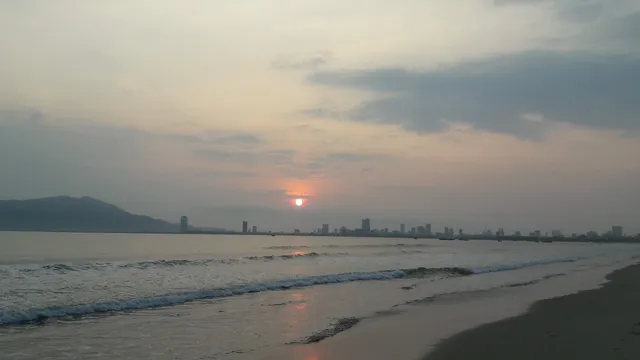 Bãi tắm Liên Chiểu