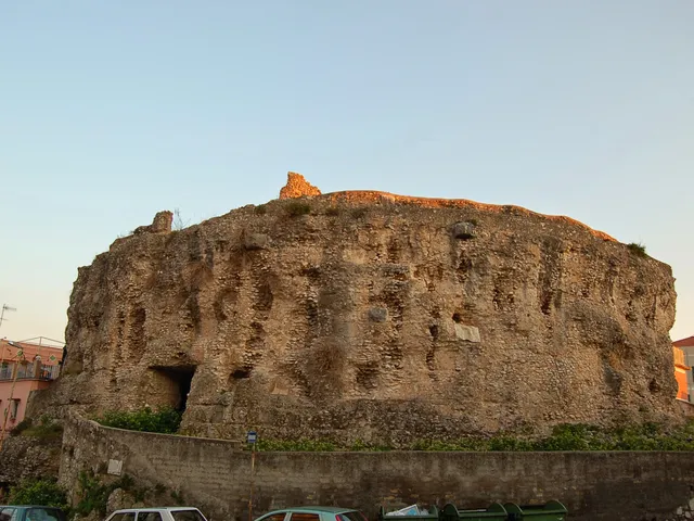 Mausoleo di Lucio Sempronio Atratino