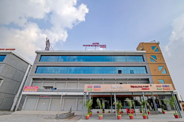 Hotel The Global Point