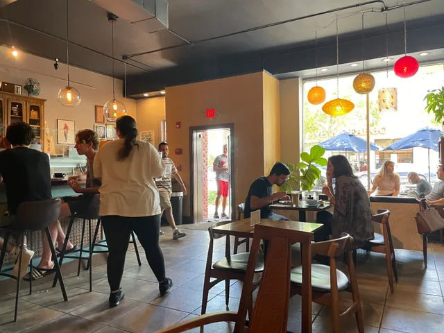 Tinta Y Cafe - Miami Shores