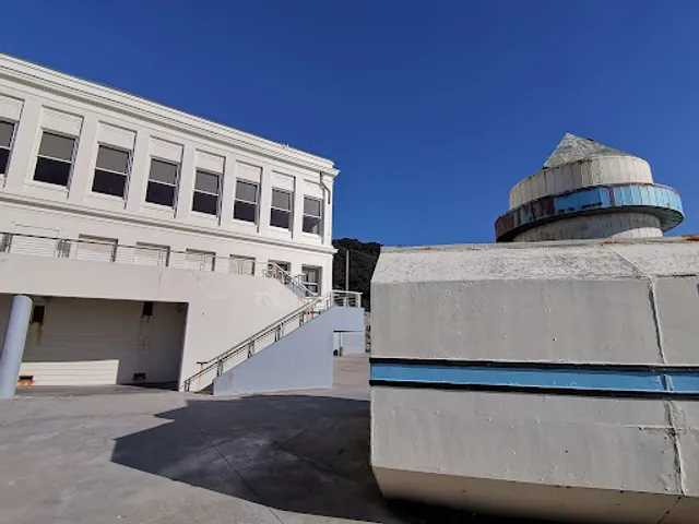 Camera Obscura & Holograph Gallery