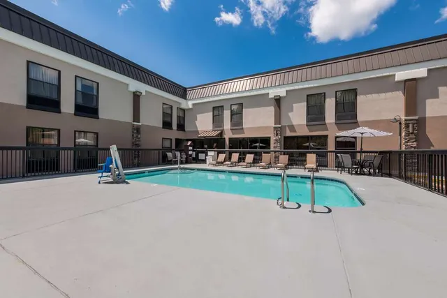 Best Western Albemarle Inn