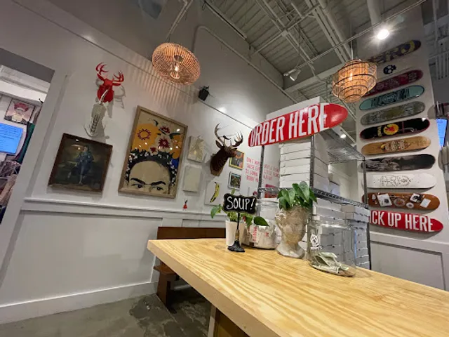 Bobby’s Hot & Cheesy