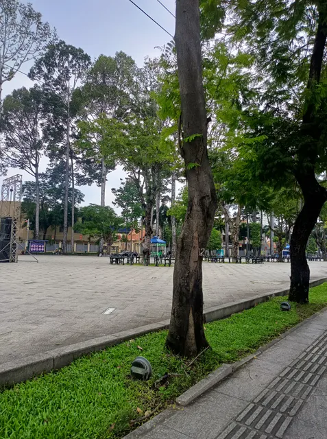 Công viên Văn Lang