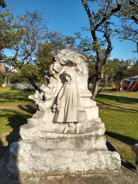 Monument to Red Riding Hood