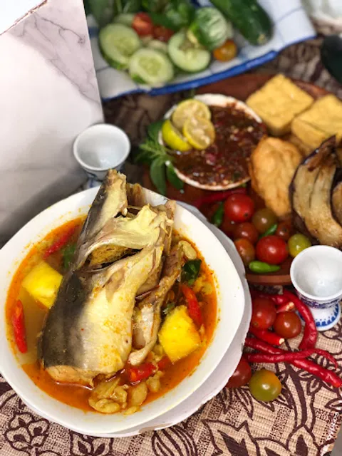 Pecel Lele & Pindang Baung Mami Eha