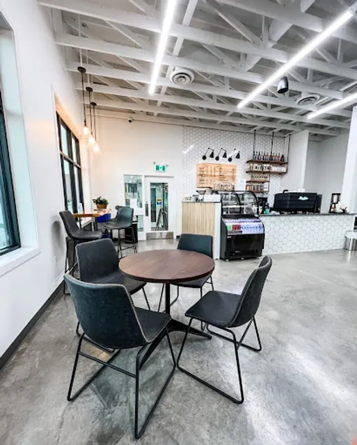 The Early Refill Coffee & Gift Shop - Kakabeka Falls