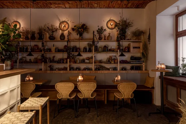 Kokteylʹnyy Bar-Ferma "Inshi"