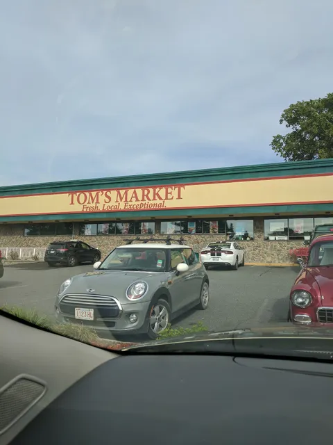 Tom's Market of Tiverton Inc