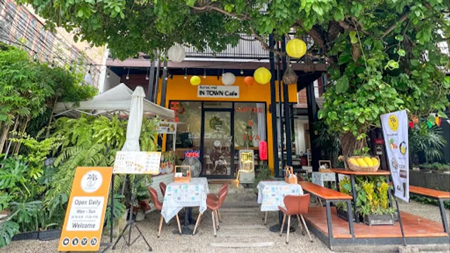 IN TOWN Cafe