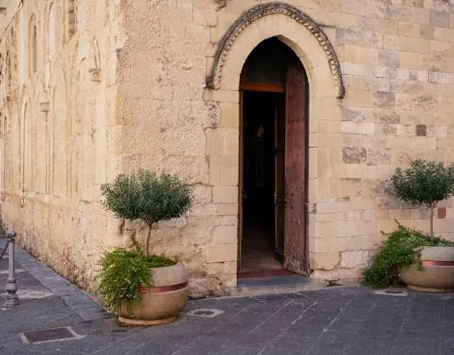 Cattedrale di Maria Santissima di Romania