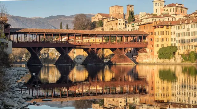 Ponte Vecchio (Ponte degli Alpini)