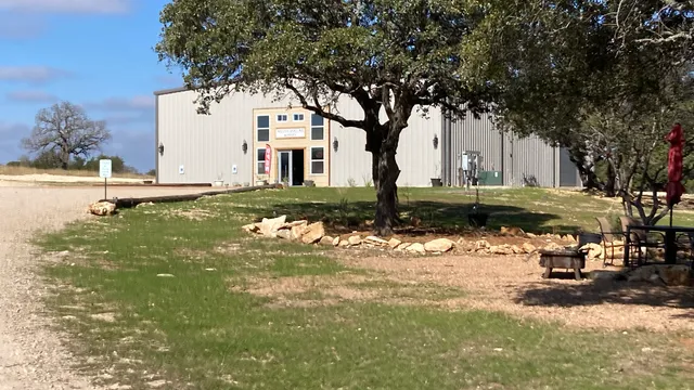 SILVER DOLLAR WINERY HILL COUNTRY