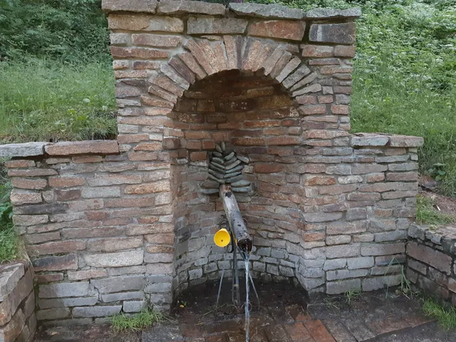 Rodnik "Dunyashkin key" in Belokurikha