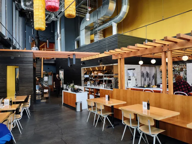 Momiji South Lake Union