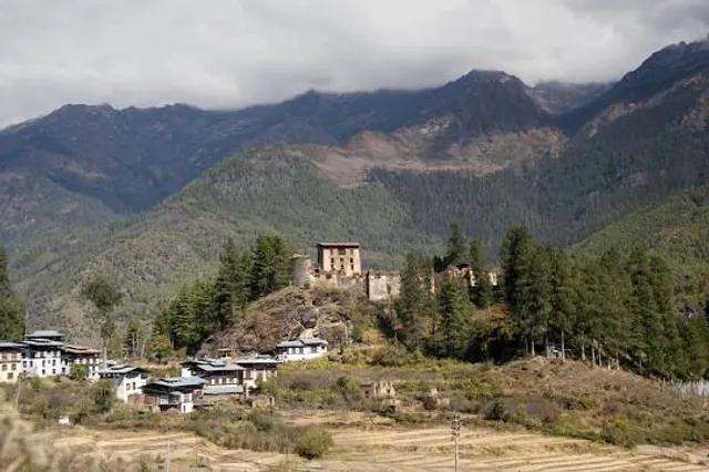 Drukgyel Dzong འབྲུག་རྒྱལ་རྫོང་།