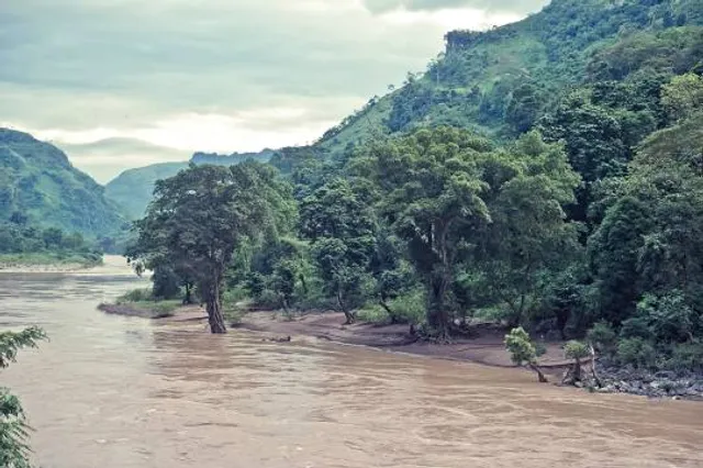 Ponte de Arame sana/ Macaé