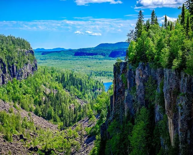 Ouimet Canyon Provincial Park