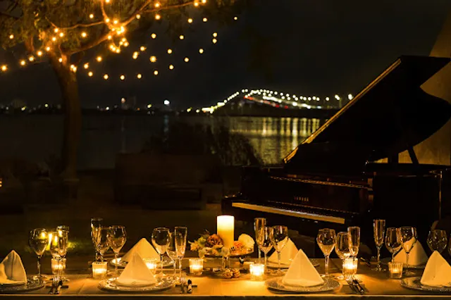 DINING ROOM BY THE BIWAKO