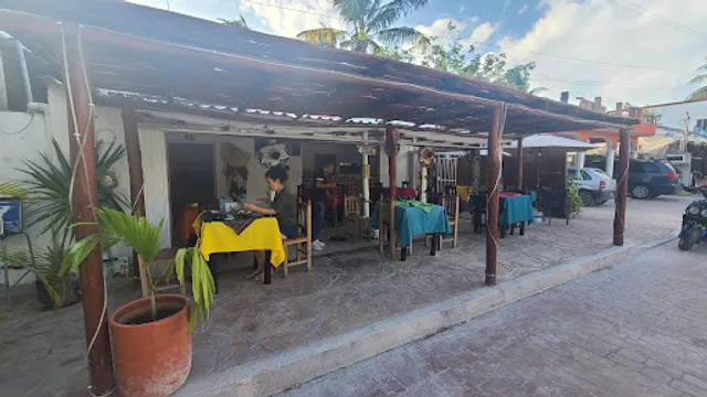 Los Che-itza Mexican Restaurante Puerto Morelos