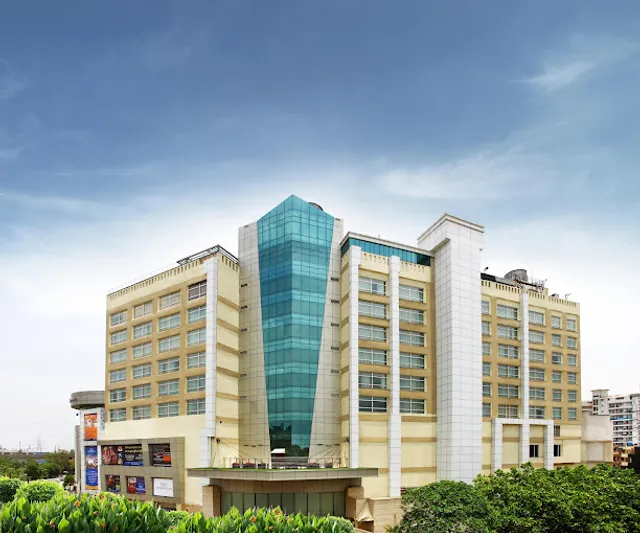 Mahagun Sarovar Portico Suites