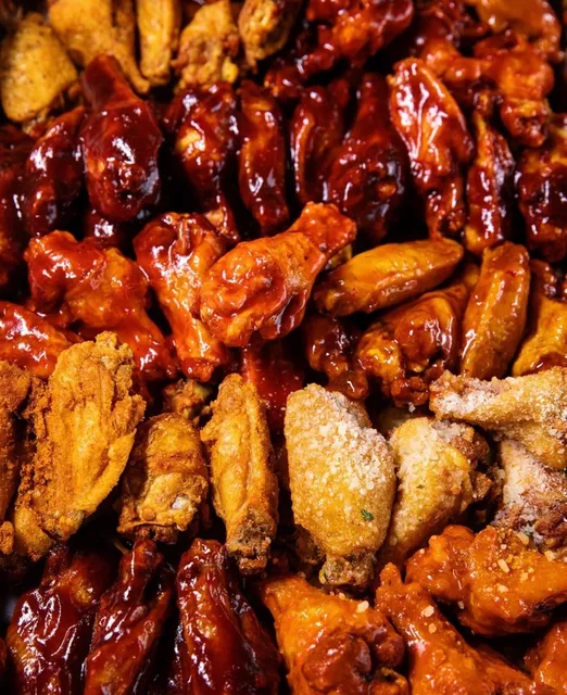 Rush Hour Bar And Grill