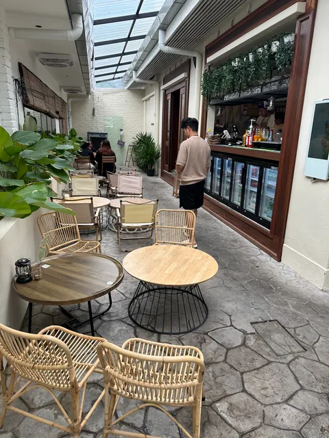 The Palm Cafe & Bistro