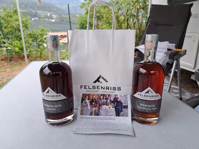 Brennerei Felsenriss