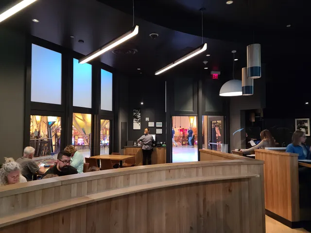 MJ23 Sports Bar & Grill