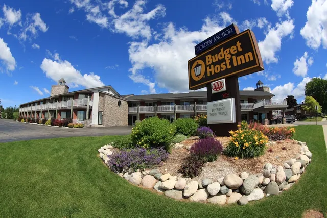 Budget Host Inn & Suites