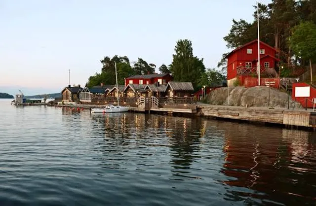 Fjäderholmarna