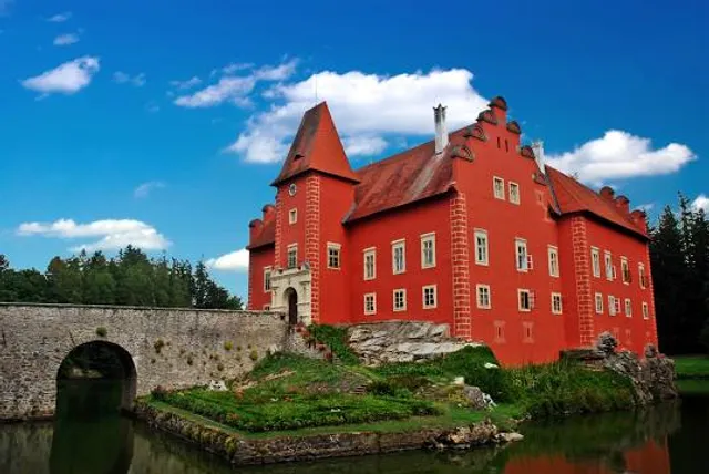 Castle and Chateau Old Castles