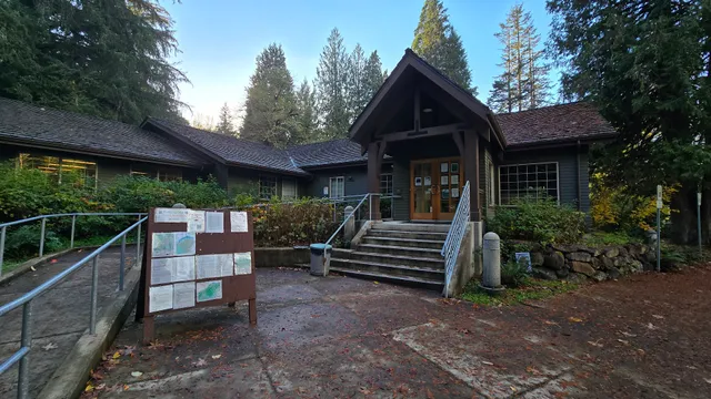 Zigzag Ranger Station