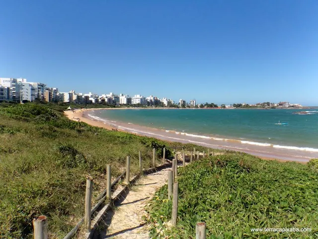 Praia de Peracanga