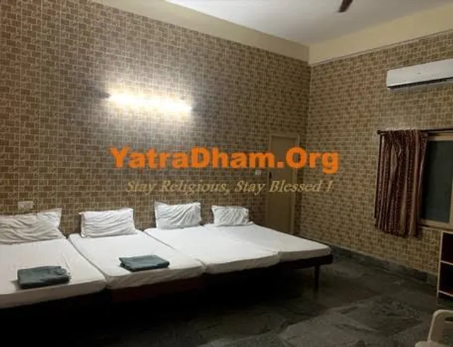 SHRI KRISHNA PRANAMI MANGAL MANDIR AND DHARMSHALA