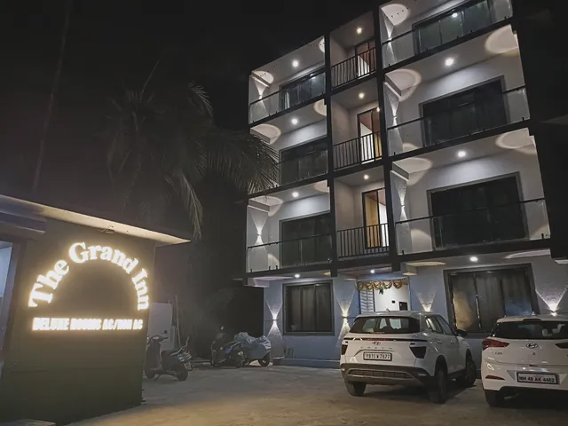 The grand Inn (deluxe rooms)